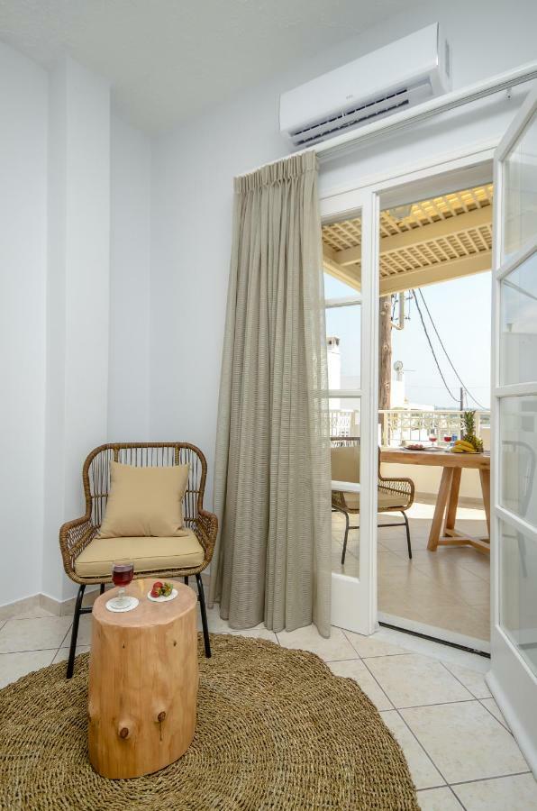 Smirida Suites Naxos City ภายนอก รูปภาพ