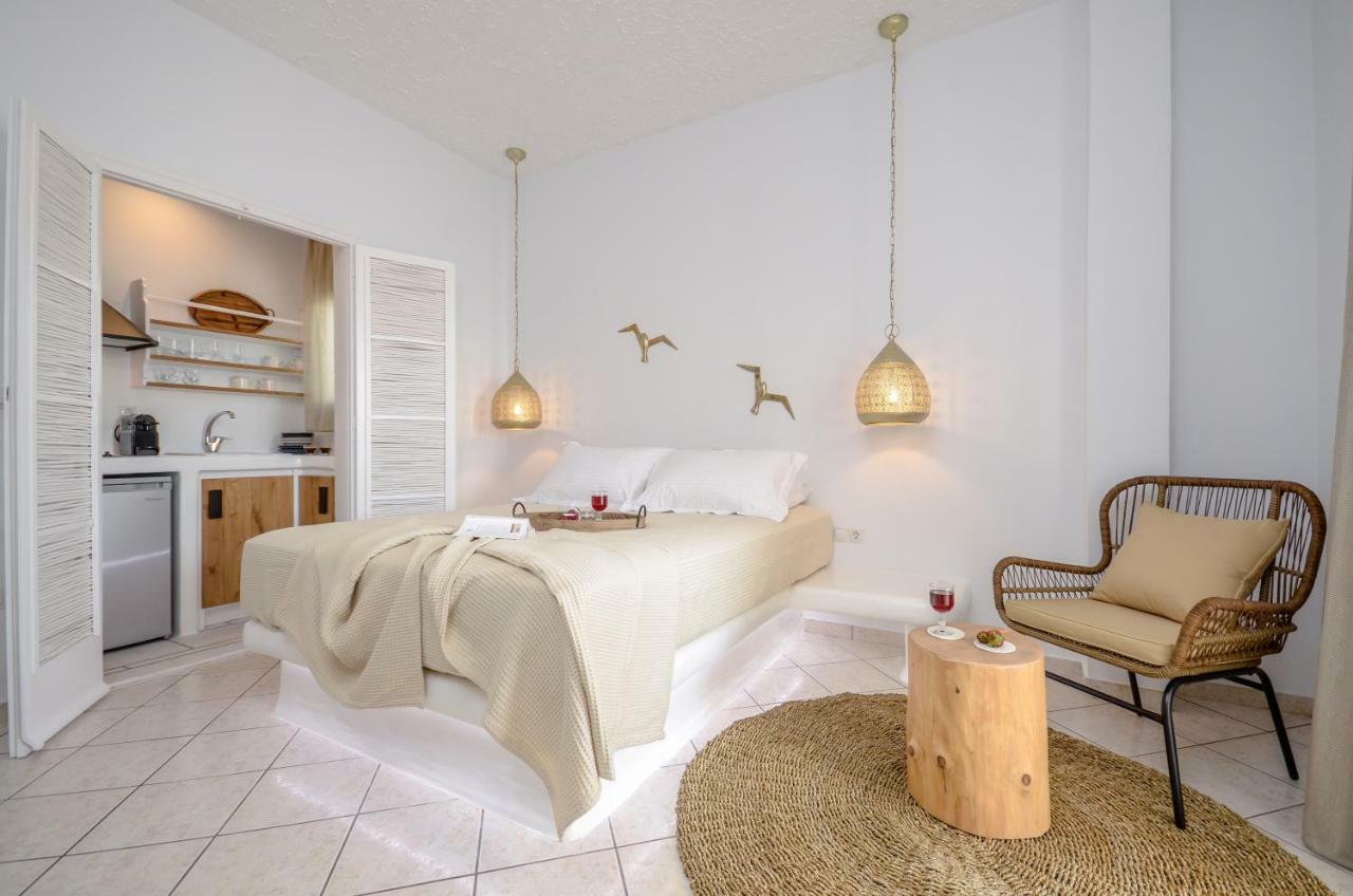 Smirida Suites Naxos City ภายนอก รูปภาพ